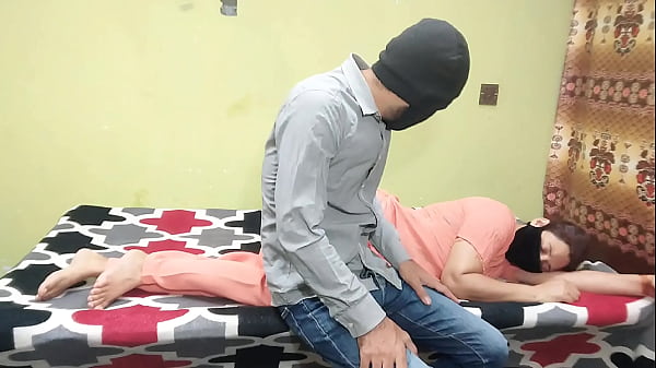 Pakistan nóng Bhabhi fucked cứng trên giường của cô ấy Audio Audio xxxxx